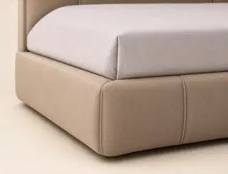 C073 皇后床 5